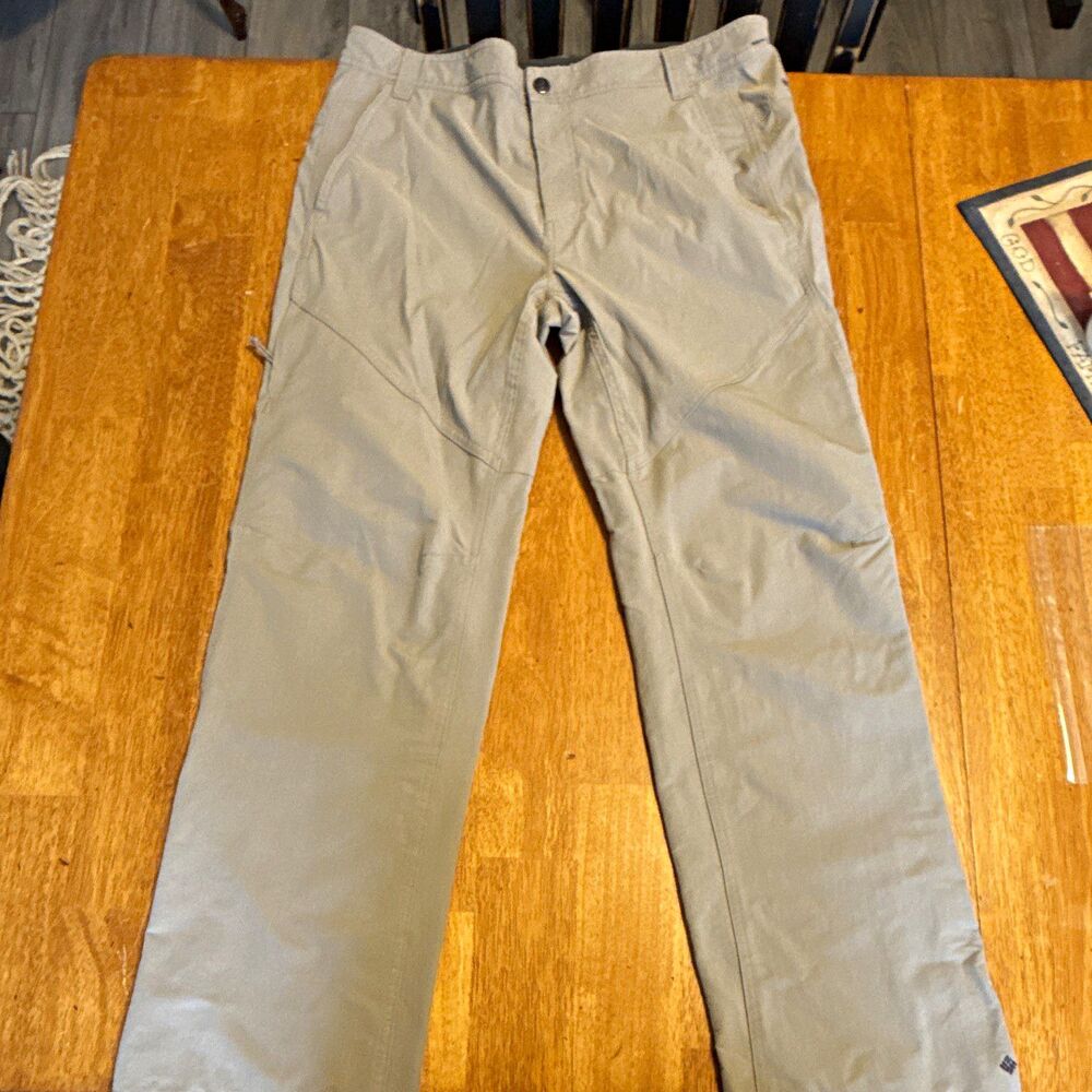 Columbia Omni-Shade Men’s Hiking Pants 36x32 Beige Stretch Nylon AM8130 Outdoor